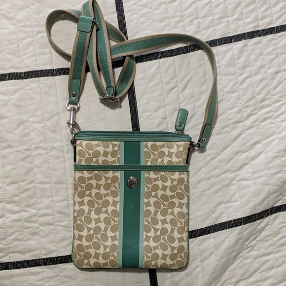 Coach Cross Body - Picture 1 of 4